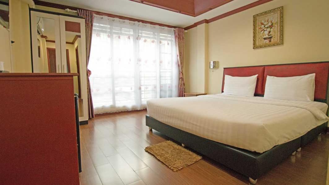 Bluebird Inn Pattaja Kültér fotó